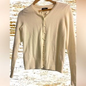 Beautiful 100% Cashmere off white cardigan